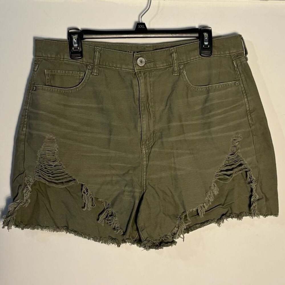 American Eagle Highest Rise Mom Short, Olive Green Distressed 009-0031